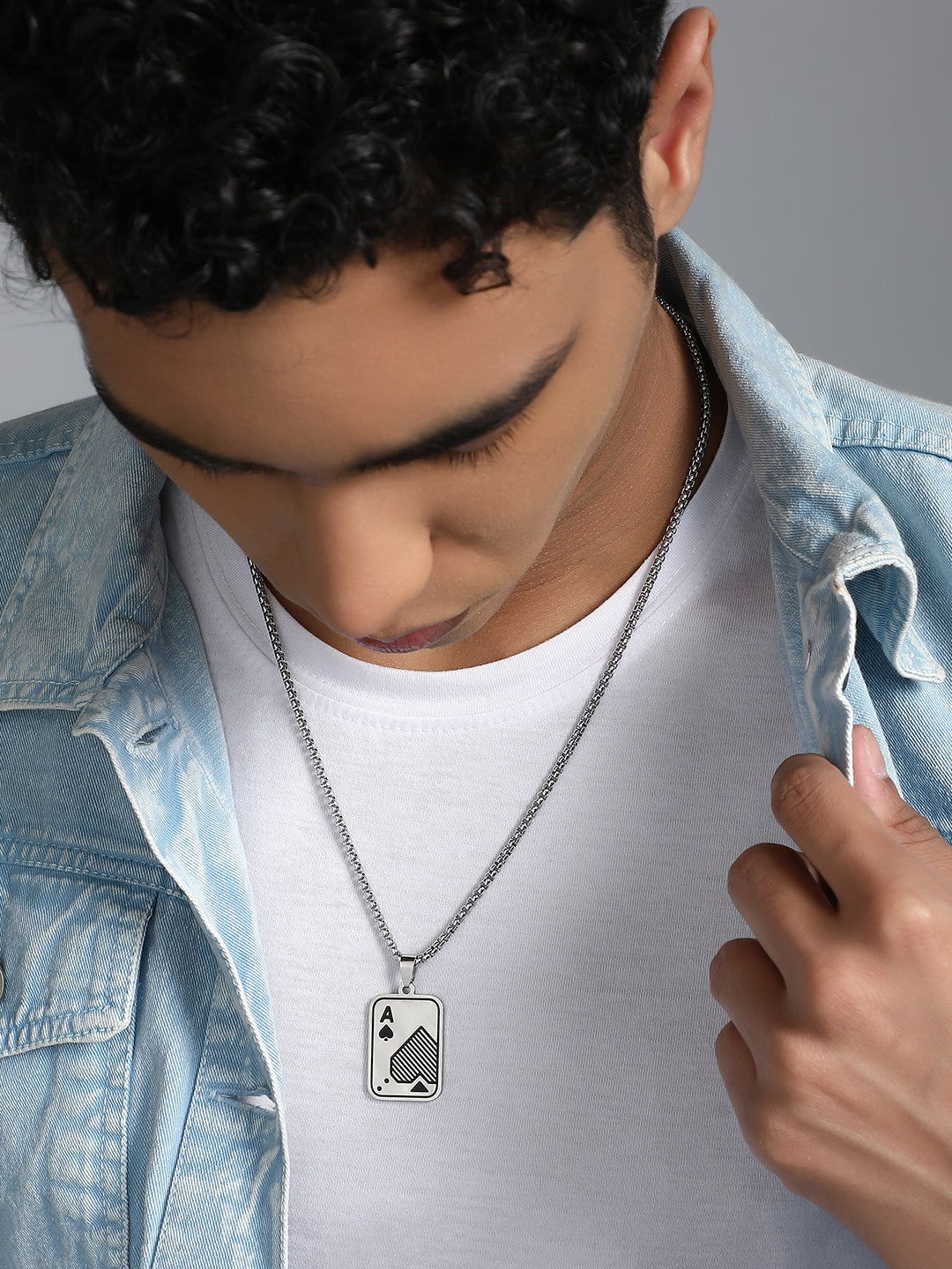 The A-Heart Pendant Necklace - Metallic Silver