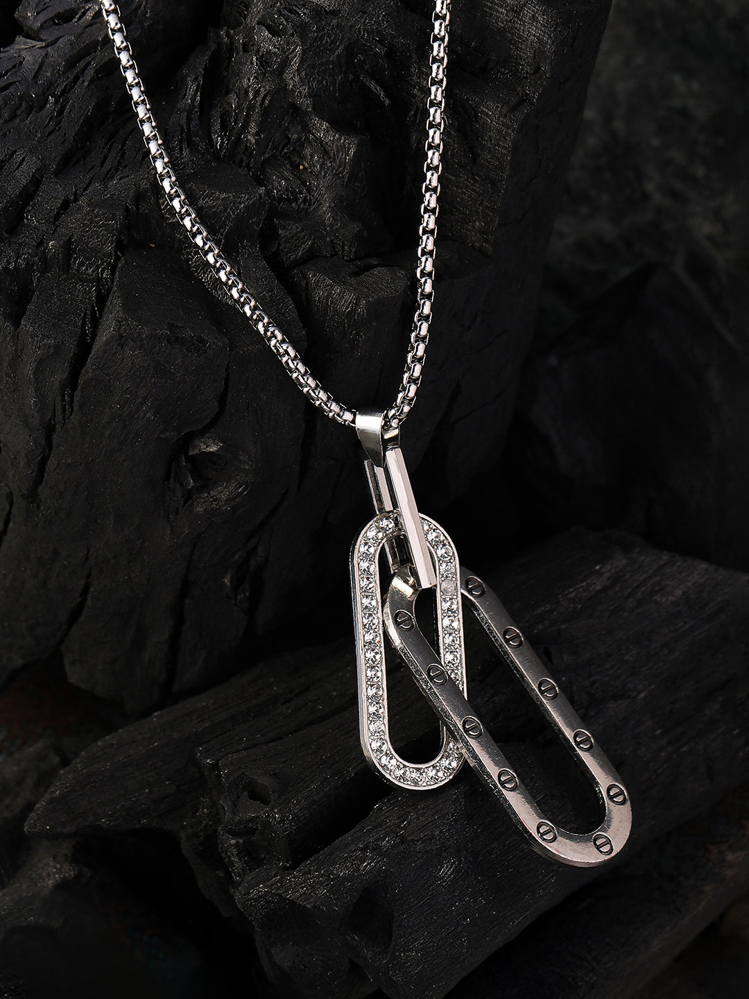 The Hálos Pendant Necklace - Metallic Silver