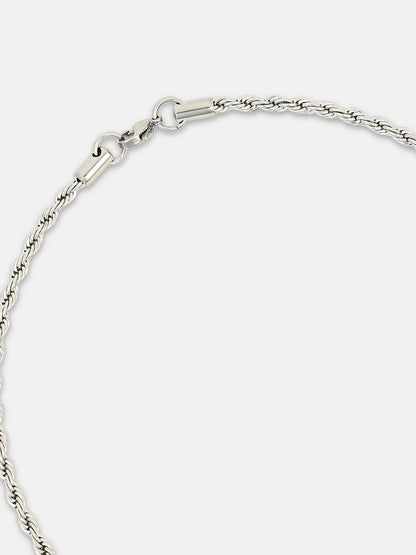 The Minimal-Twist Chain Necklace - Metallic Silver