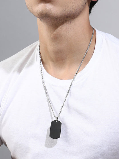The Curve-Plate Pendant Necklace - Onyx Black