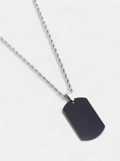 The Curve-Plate Pendant Necklace - Onyx Black