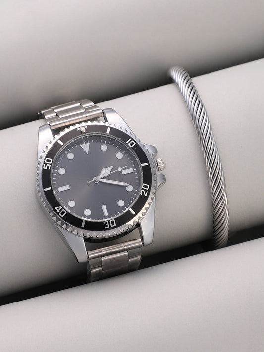 The Ribbed Round Watch With Cuff Bracelet Combo