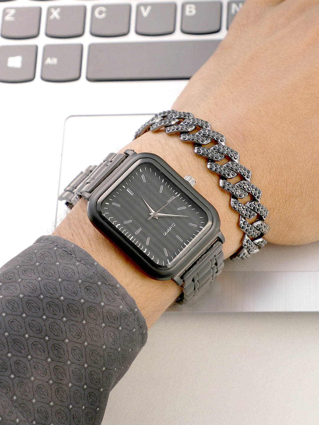 The Noir Rectangular Watch With Chain Bracelet Combo