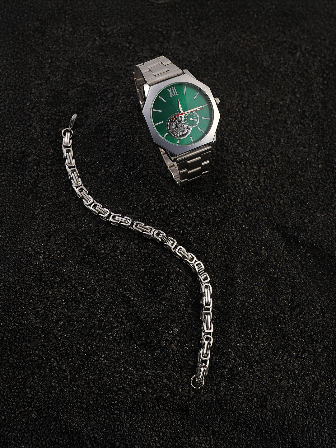 The Formula Chain Round Watch With Chain Bracelet Combo