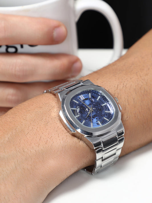 The Luméa Round Watch - Metallic Silver