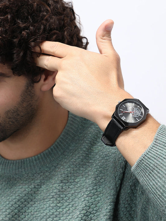 The Formula Leather Round Watch - Onyx Black