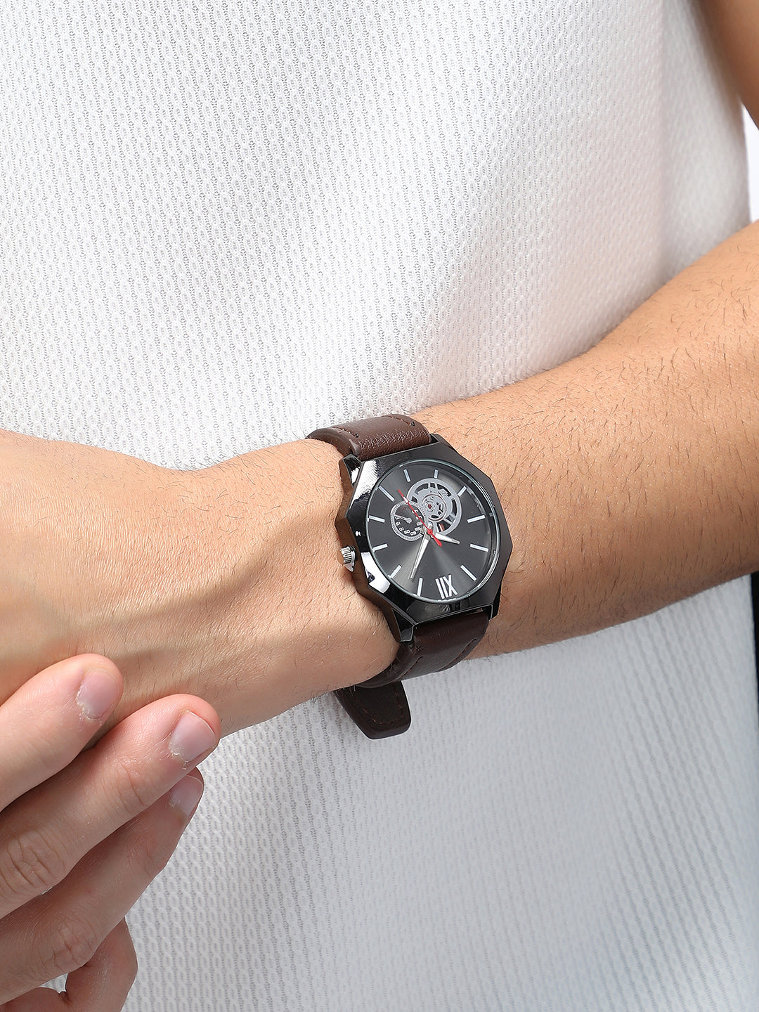 The Formula Leather Round Watch - Chocolate Brown