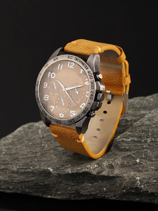 The Peregron Round Watch - Burnt Brown