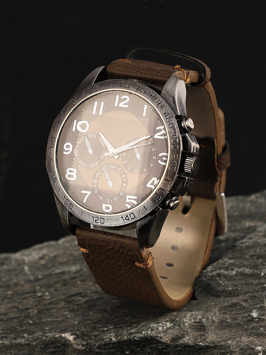 The Peregron Round Watch - Coffee Brown