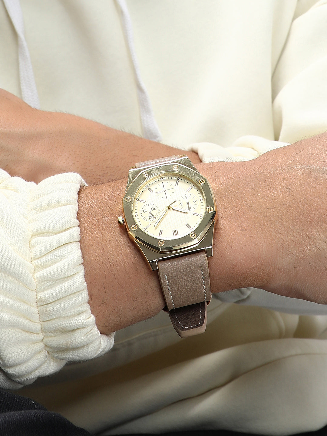 The Drifter's Compass Round Watch - Khaki Brown