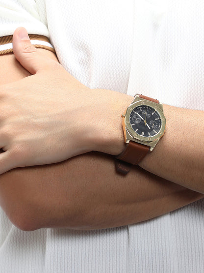 The Torque Compass Round Watch - Chocolate Brown