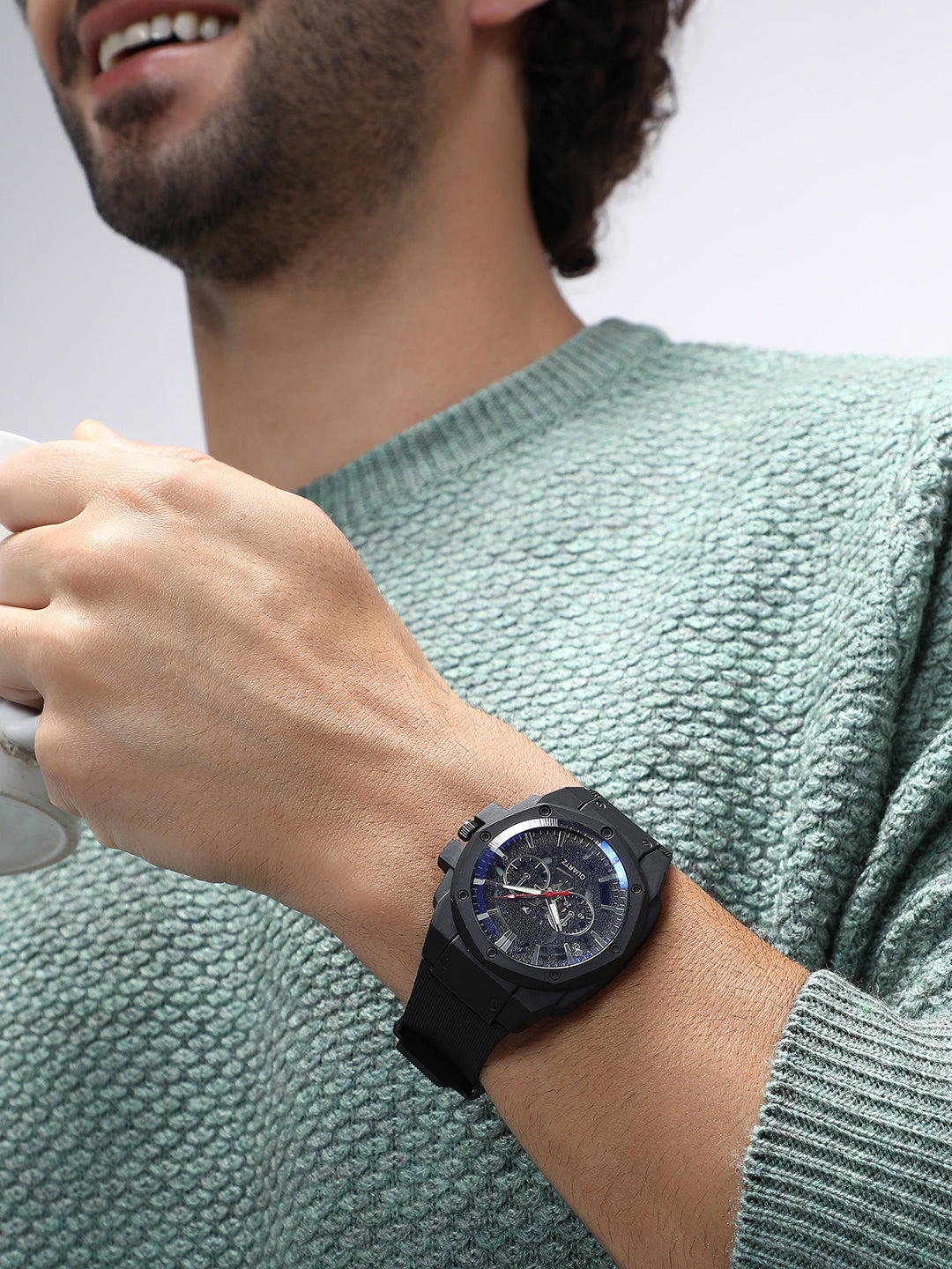 The Horizen Three-Dial Round Watch - Onyx Black