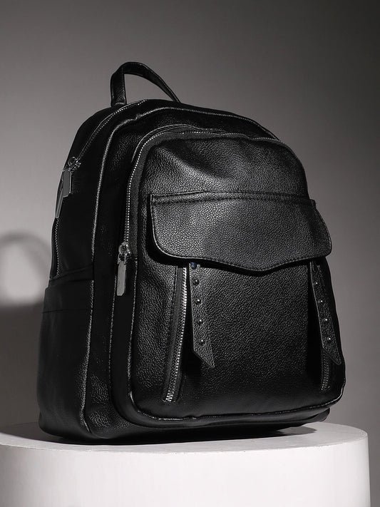 The Flap Curve Backpack - Onyx Black