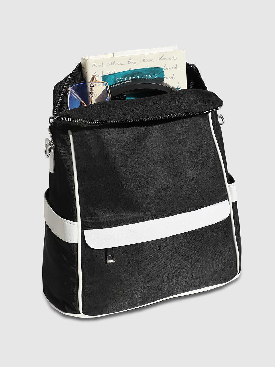 The Urban Contrast Backpack - Carbon Black