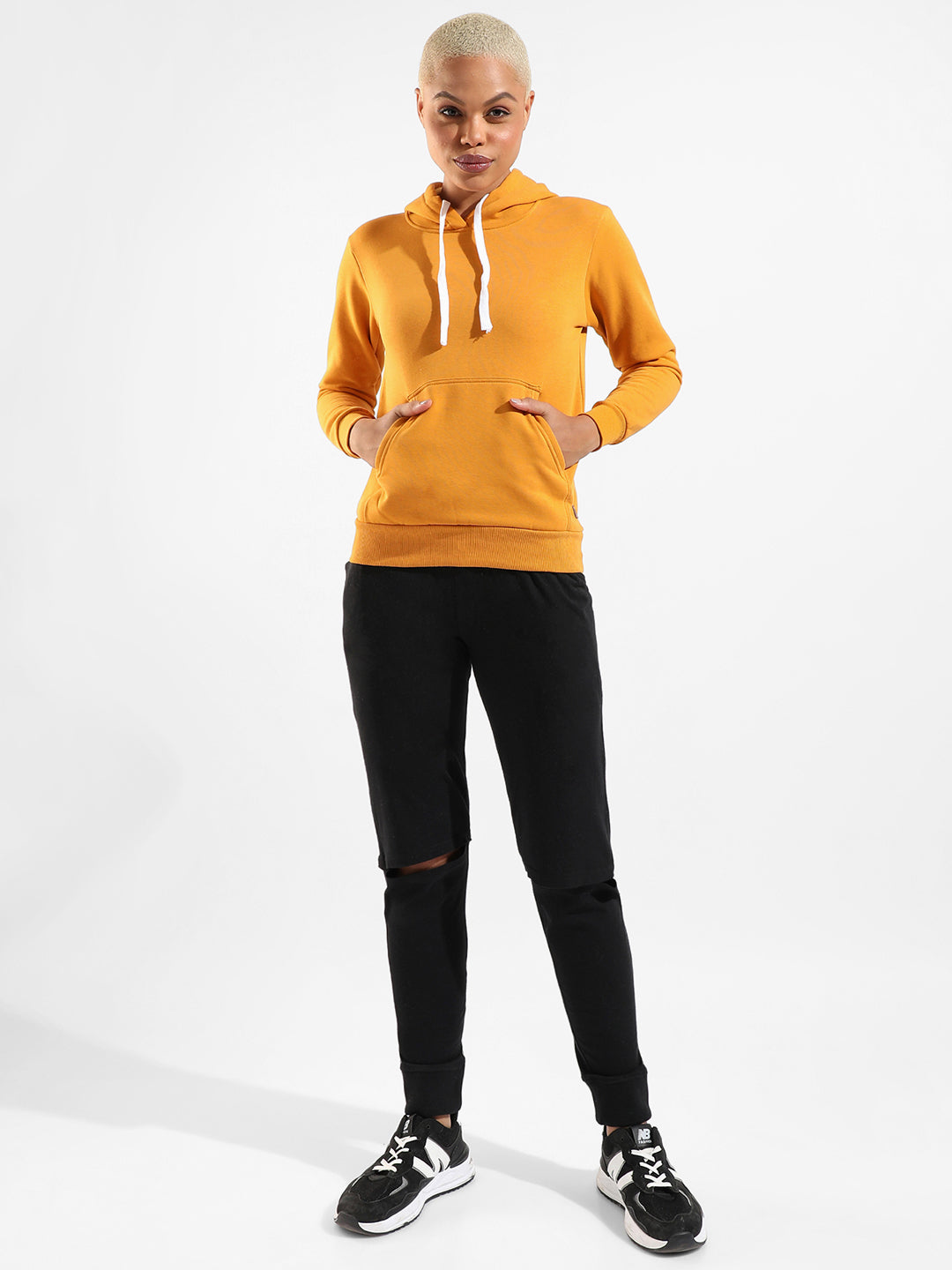 Cotton Solid Regular Fit Tracksuit For Casual Wear