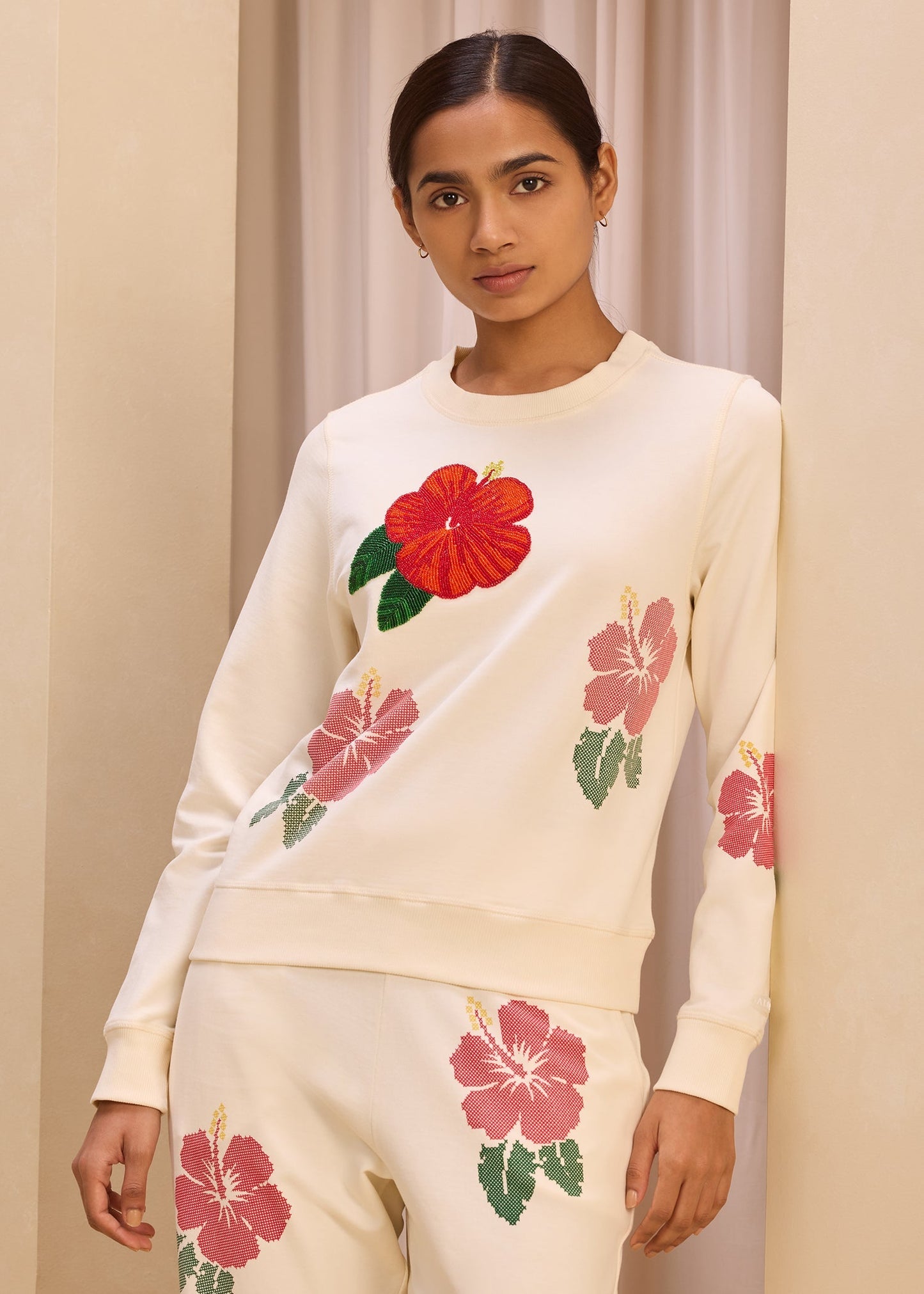 3D Hibiscus Embroidery iCotton Sweatshirt