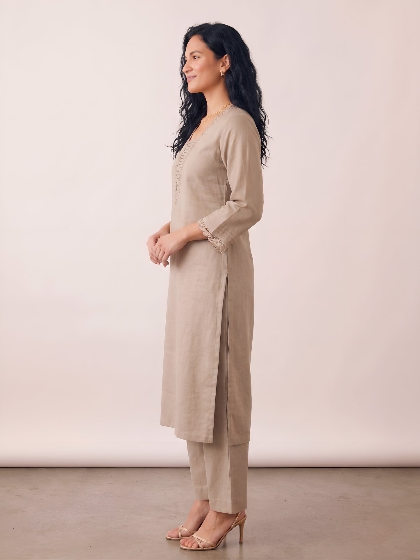 Barara Women's Beige Crochet Detail Straight Kurta Set