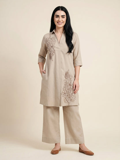 Barara Women's Beige Kurta Set with Pants