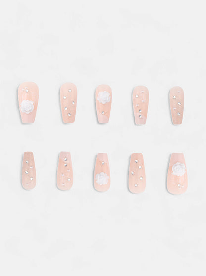 The Amore Press-On Nails - Daisy White