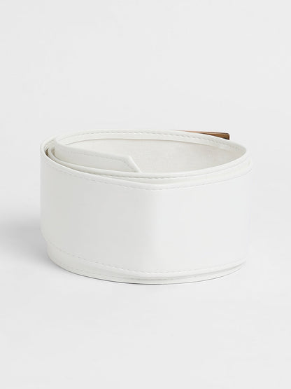 The Volcan Buckle Belt - Daisy White