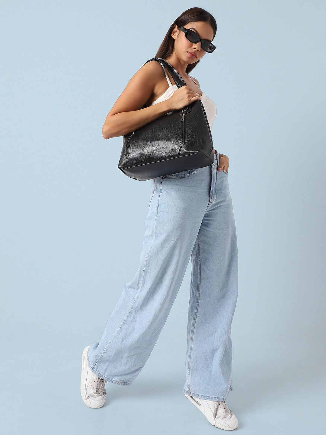 Urban Essential Handbag - Black