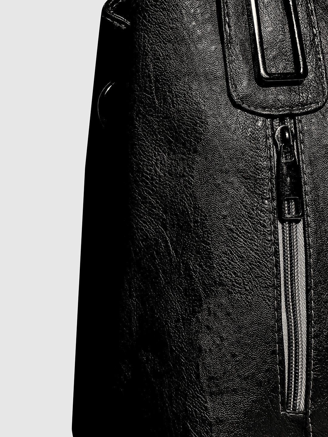 Urban Essential Handbag - Black