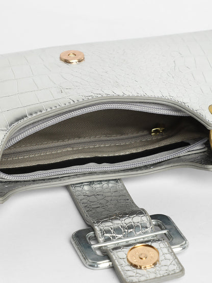 The Scale Buckle Shoulder Bag