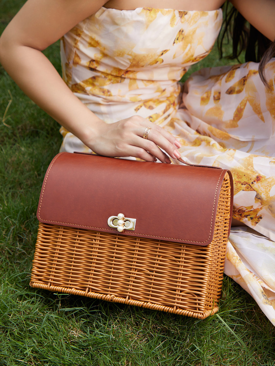 The Rattan MÃ©decin Hand Bag - Russet Brown