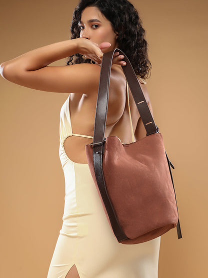 The Bucket Tote Bag With Pouch - Russet Brown