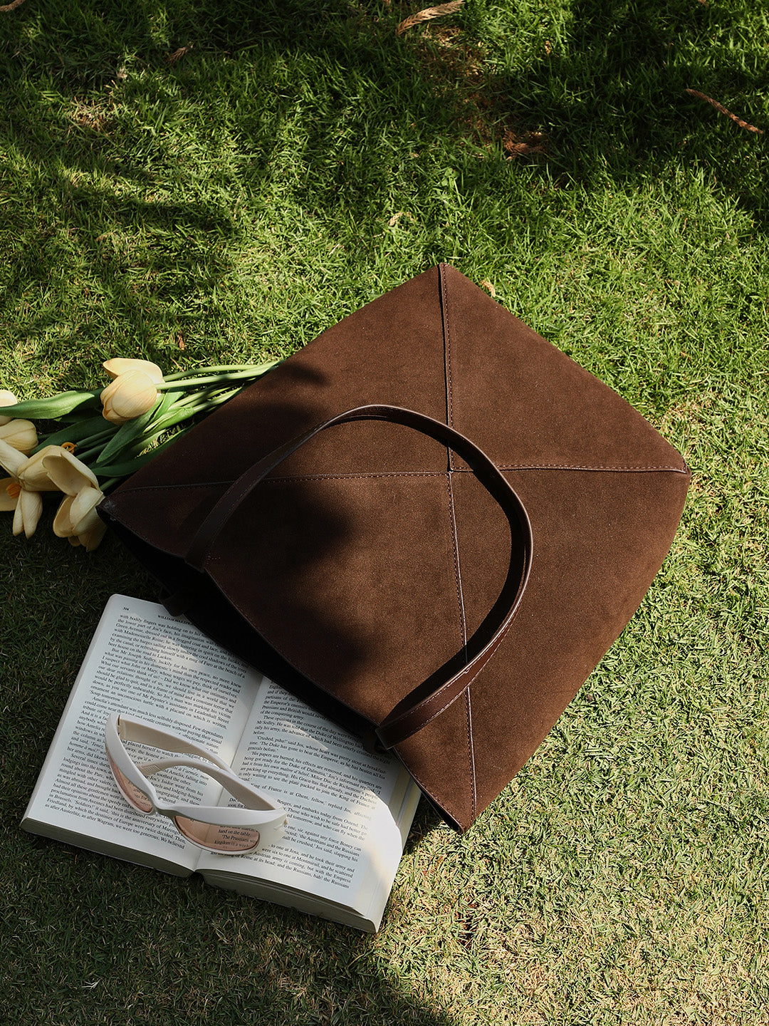 The Veloure Tote Bag With Pouch - Chocolate Brown