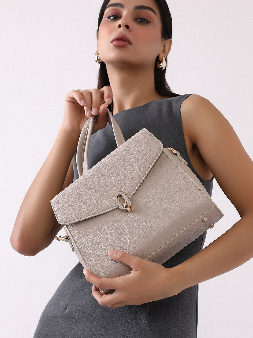 The AuratÃ© Hand Bag - Khaki Beige