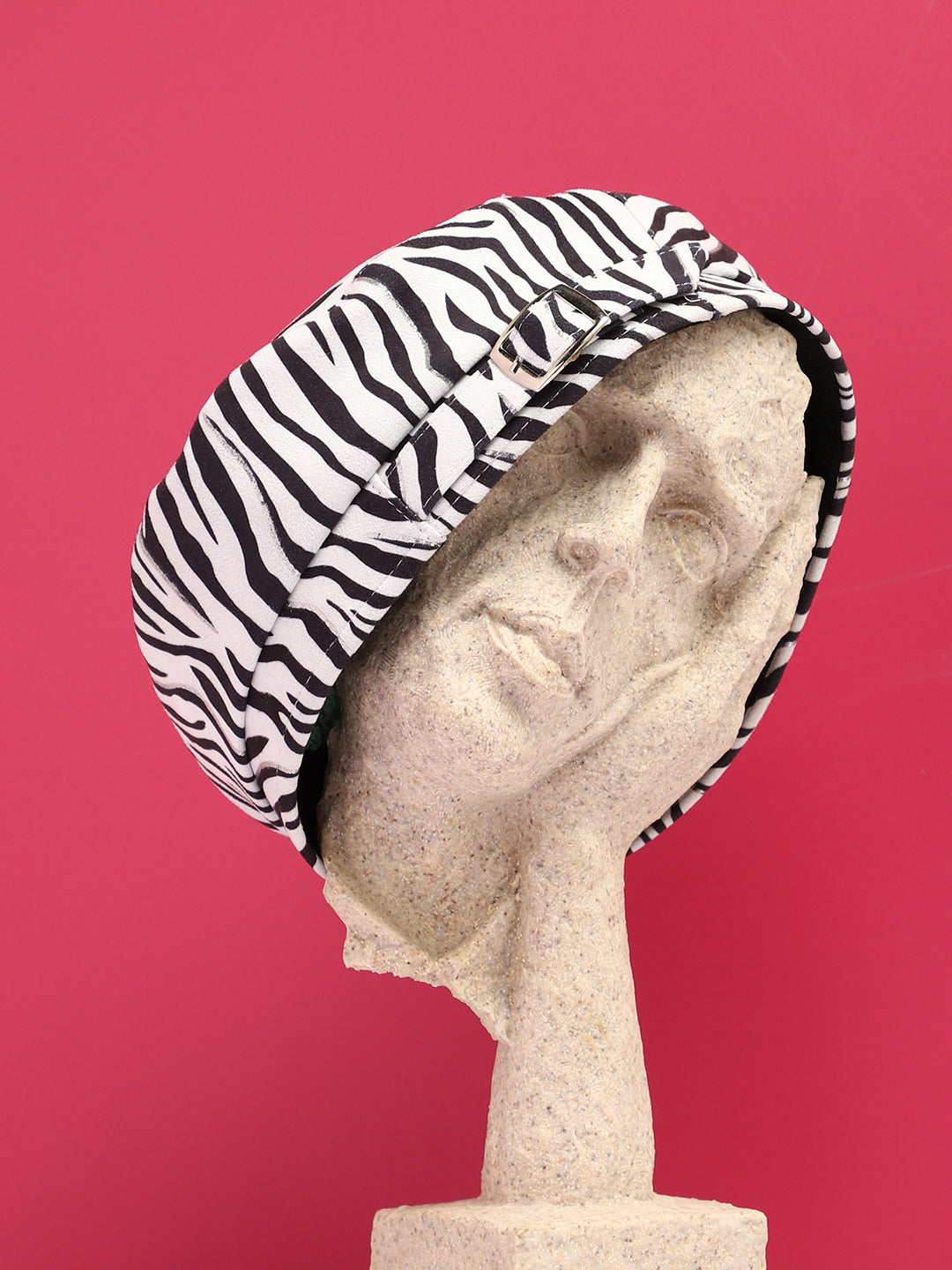 Black & White Zebra Textured Beret Hat