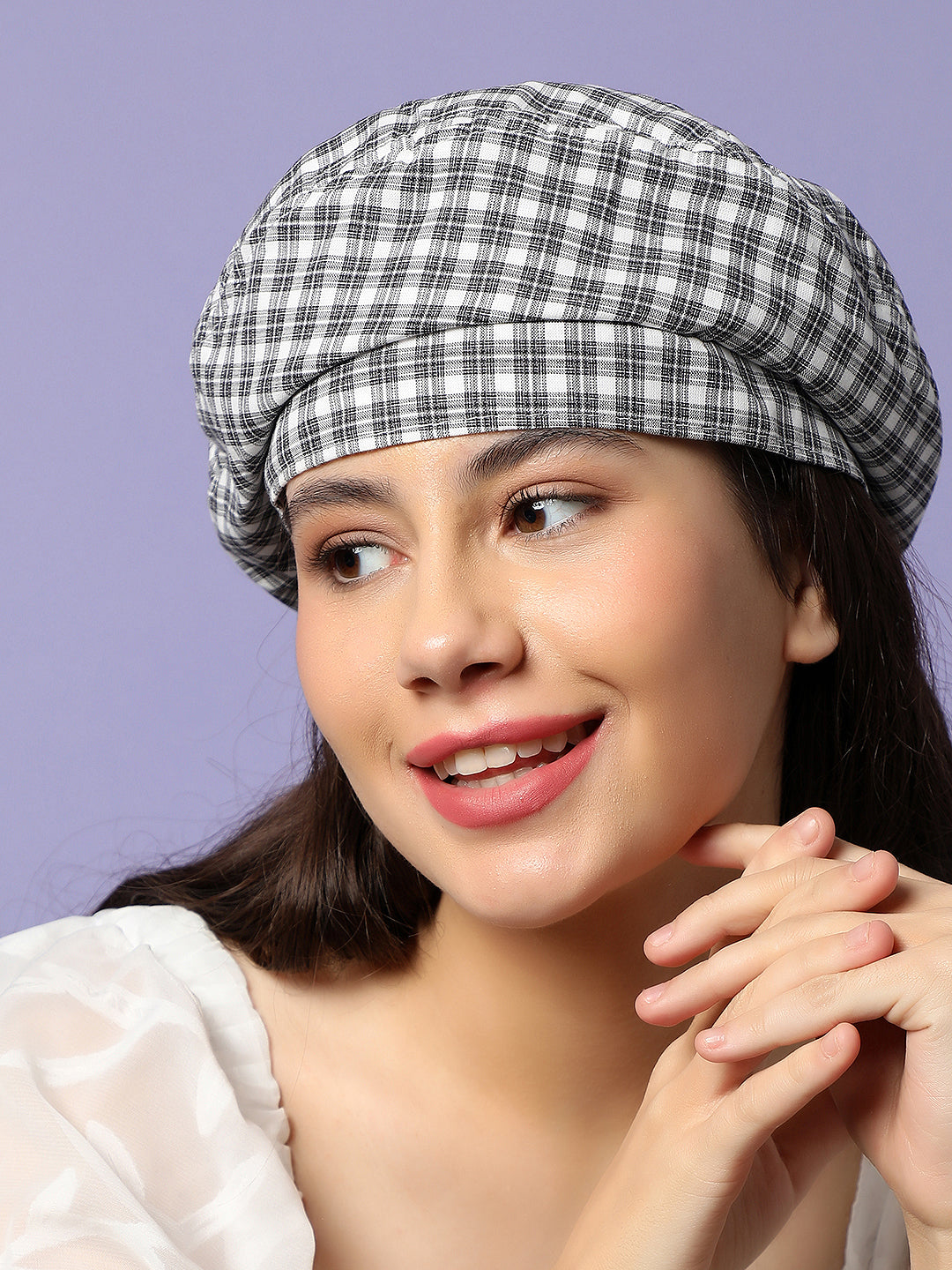 Black & White Textured Beret Hat