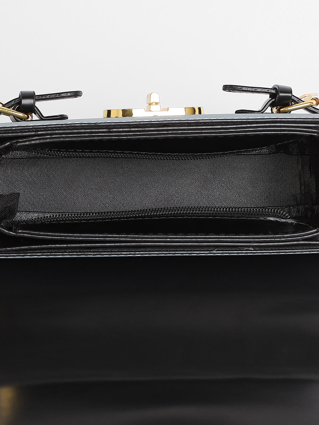 The Riviera Hand Bag - Baby Blue