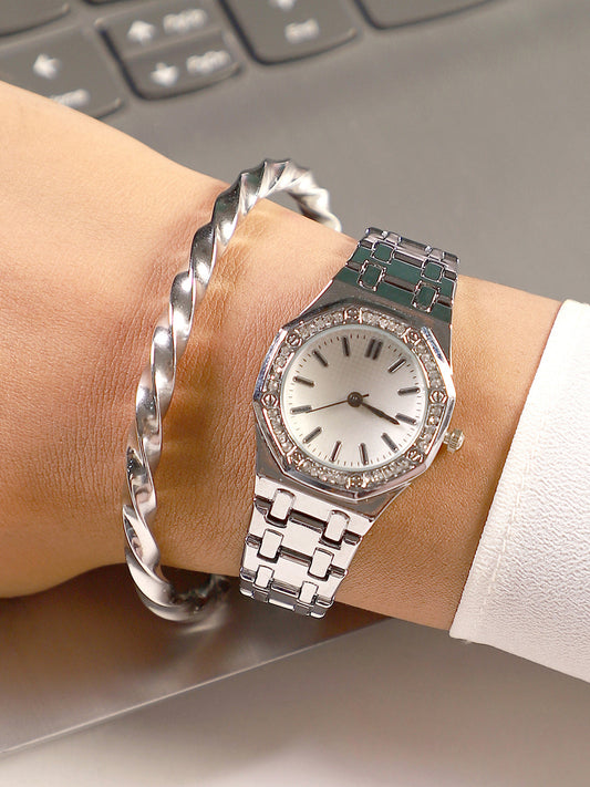 The Aetheria Cushion Watch With Bracelet Combo