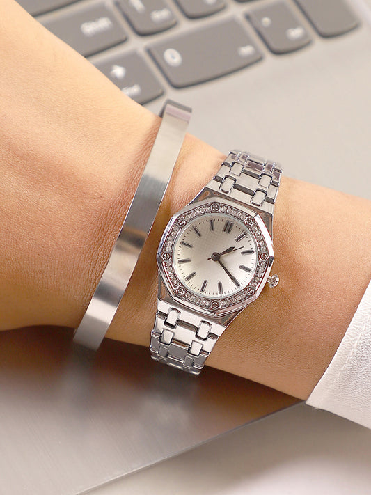 The Aetheria Cushion Watch With Bracelet Combo