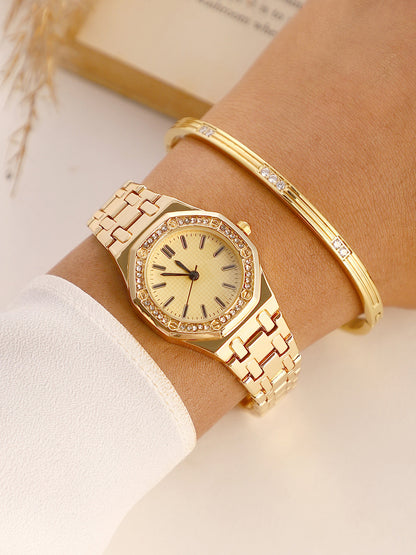 The Aetheria Cushion Watch With Bracelet Combo