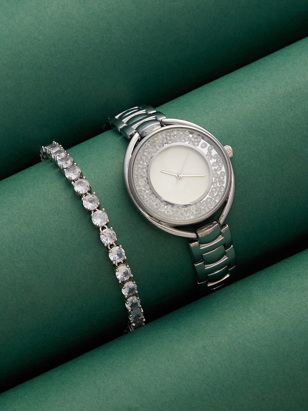 The Crystalized Halo Round Watch With Bracelet Combo