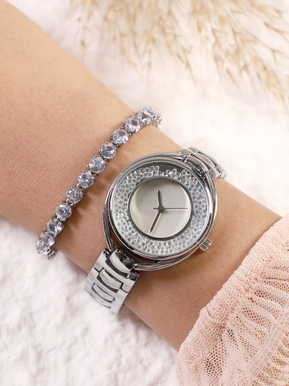 The Crystalized Halo Round Watch With Bracelet Combo
