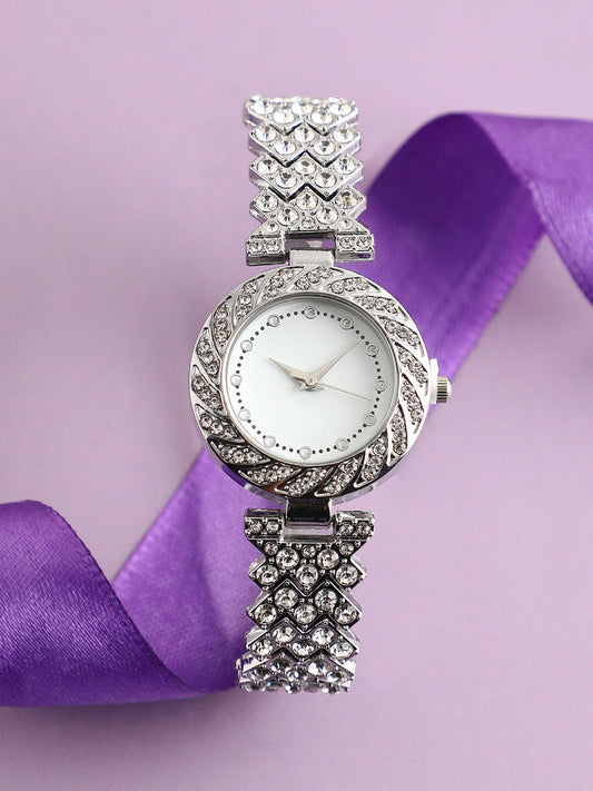 Embellished Chain Round Watch