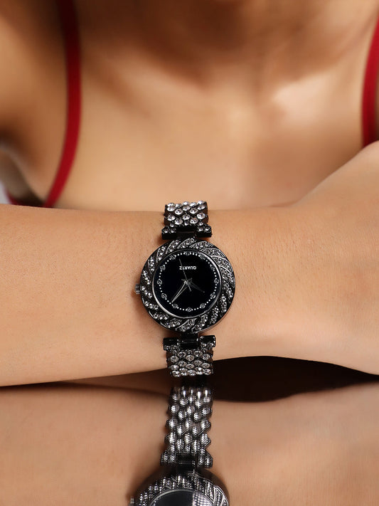 Embellished Chain Round Watch