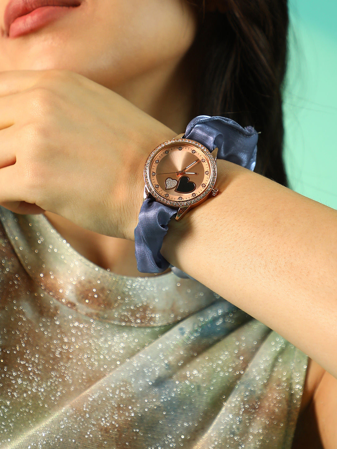 The Scrunchie Heart Round Watch - Lapis Blue