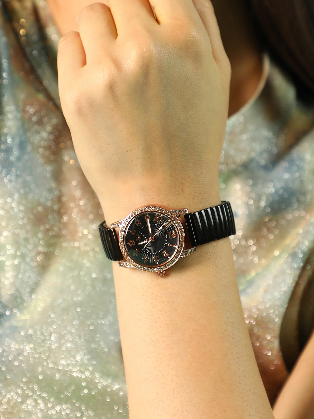 The Ribbed Round Watch