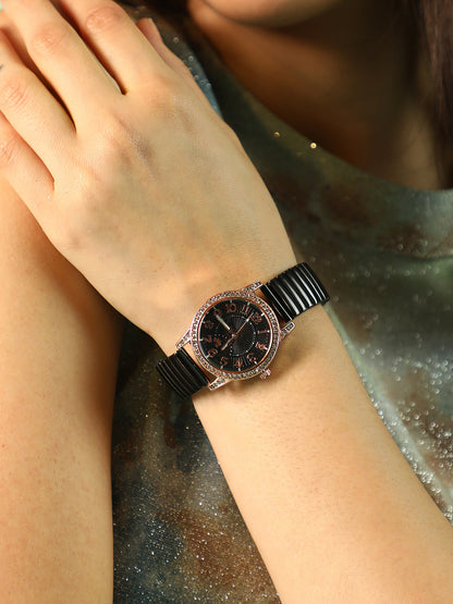 The Ribbed Round Watch