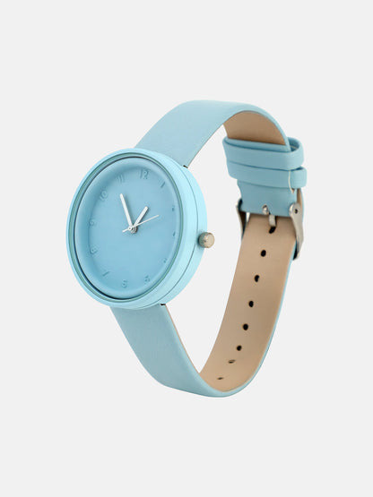 The Off-Duty Round Watch - Powder Blue