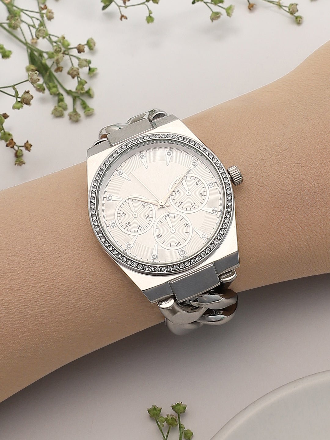 The Three-Dial Chunkylink Cushion Watch - Metallic Silver