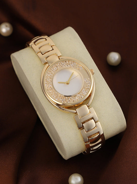 The Crystalized Halo Round Watch