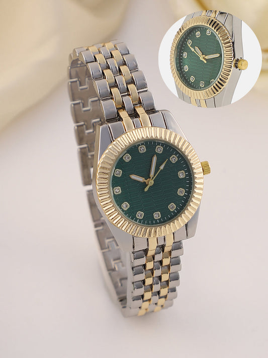 The Ribbed H-Link Round Watch