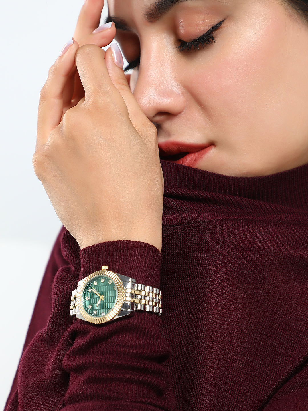 The Ribbed H-Link Round Watch