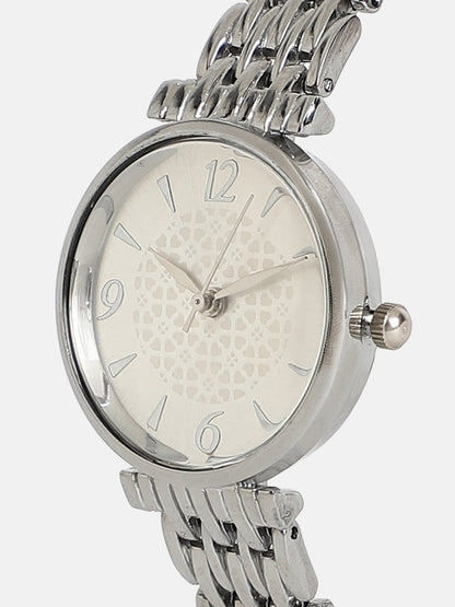 The Noe Round Watch - Metallic Silver